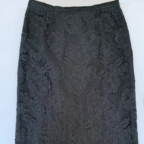 Chic Black Lace Pencil Skirt Never worn